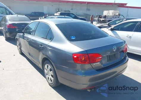 2011 Volkswagen Jetta 2.0L S from USA, damaged, VIN 3VW2K7AJ3BM382010